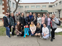 Приморская краевая нотариальная палата организовала субботник по озеленению территории детского дома